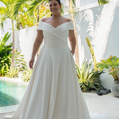 Curvy Dress Cleab Chic Carmenausschnitt